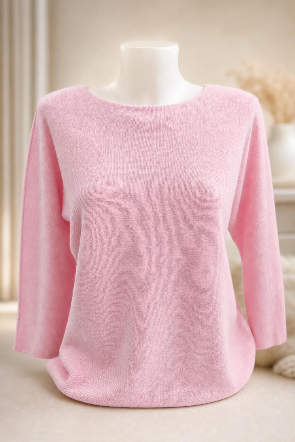 Rosa Feinstrickpullover mit weitem Ausschnitt