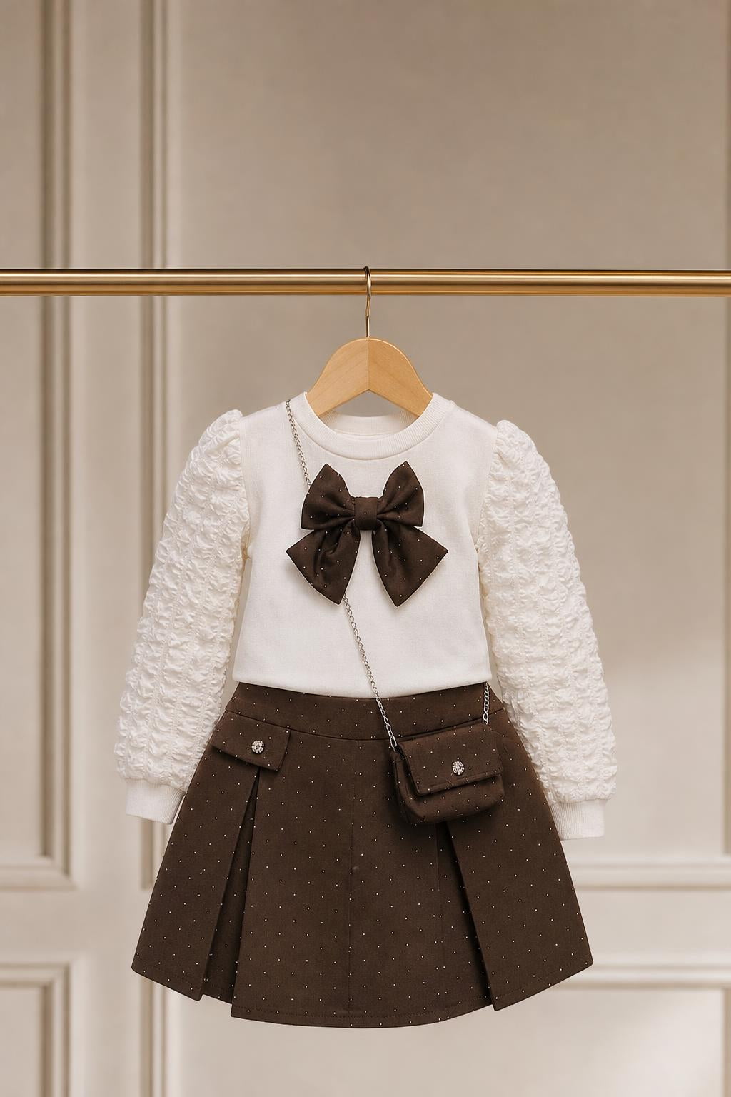 Langärmeliges Kleid Schleifenapplikation und Tasche